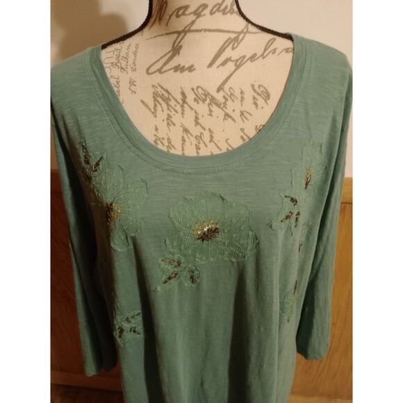 LOGO Women's LS Tunic Top Green Sz 3X Embellishments & Front & Back Lace New - Picture 2 of 9